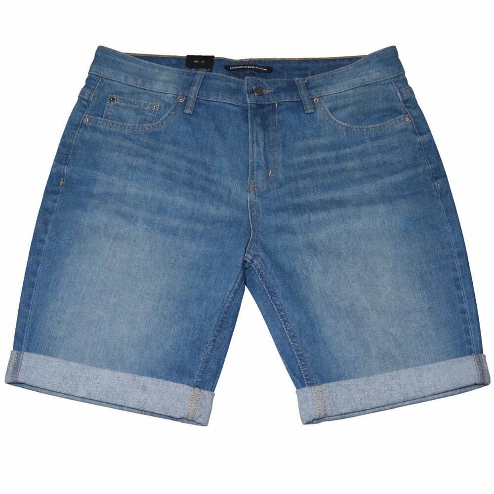 NWT CALVIN KLEIN JEANS Light Wash Shorts Size 12 - Picture 1 of 4